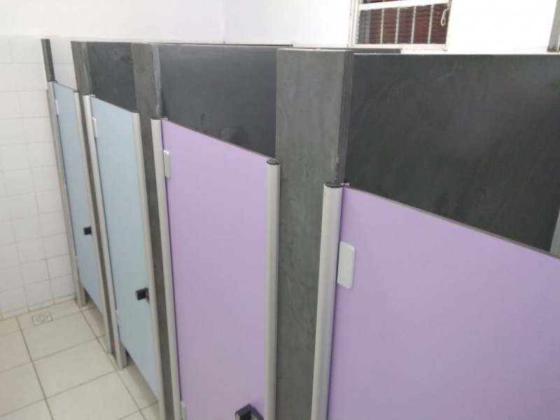 Empresa de Divisória com Porta Alcoplac Calçoene - Divisória com Porta em Formica